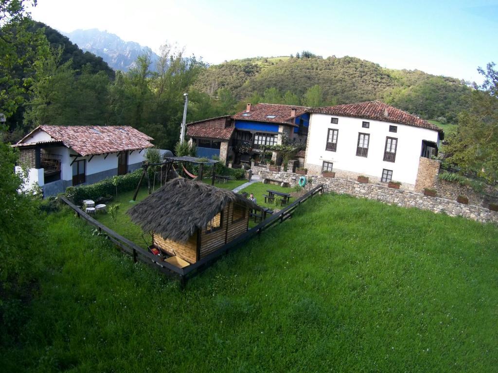 Apartamentos Samelar Camaleño Екстериор снимка