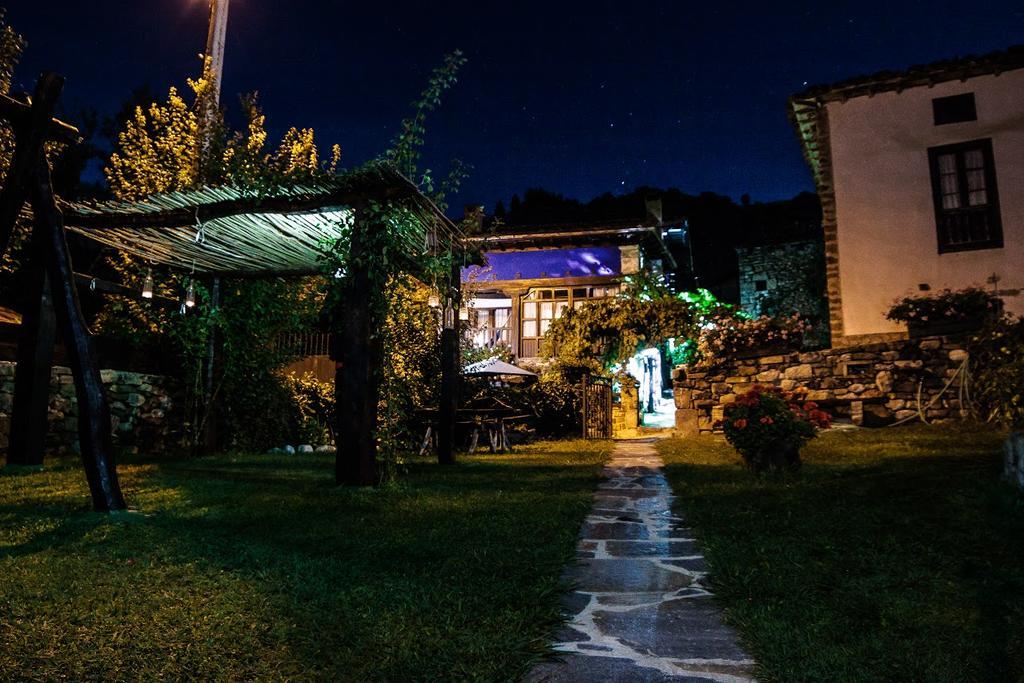 Apartamentos Samelar Camaleño Екстериор снимка