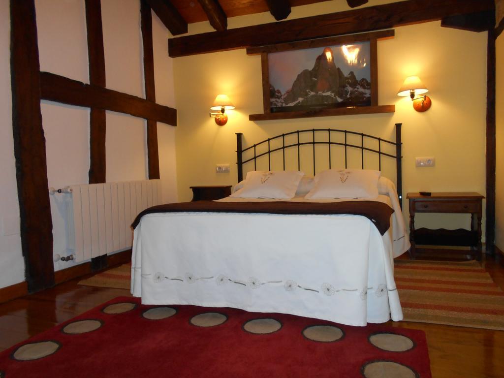 Apartamentos Samelar Camaleño Екстериор снимка