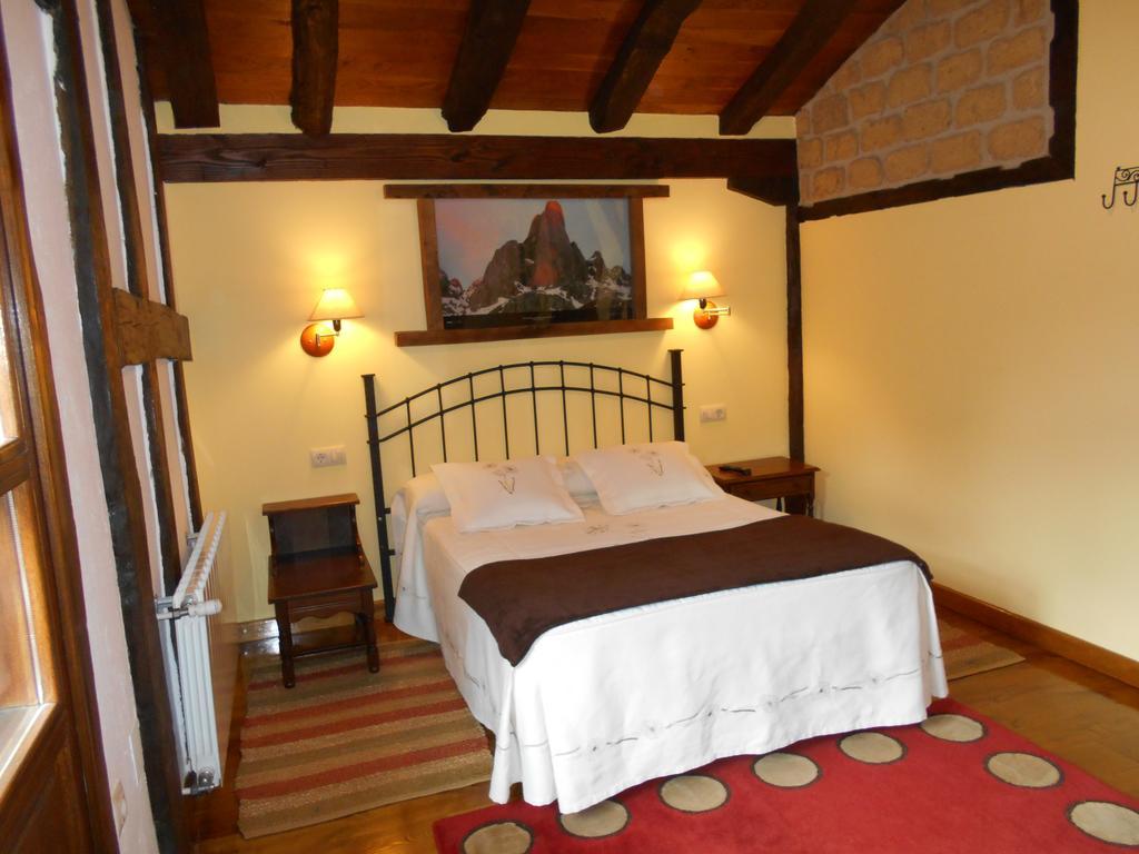 Apartamentos Samelar Camaleño Екстериор снимка